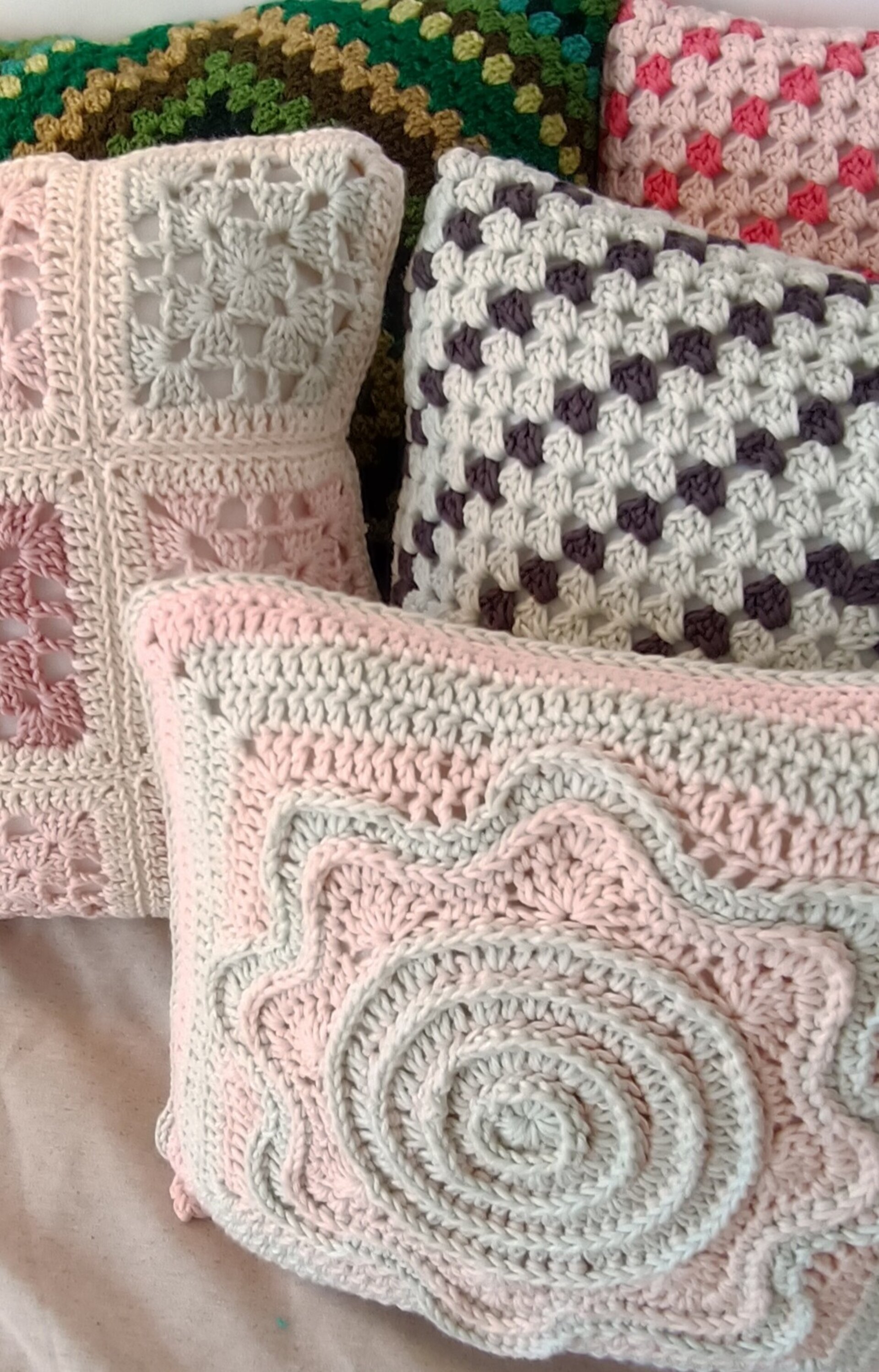 "Flor" Cojin tejido a ganchillo - 6